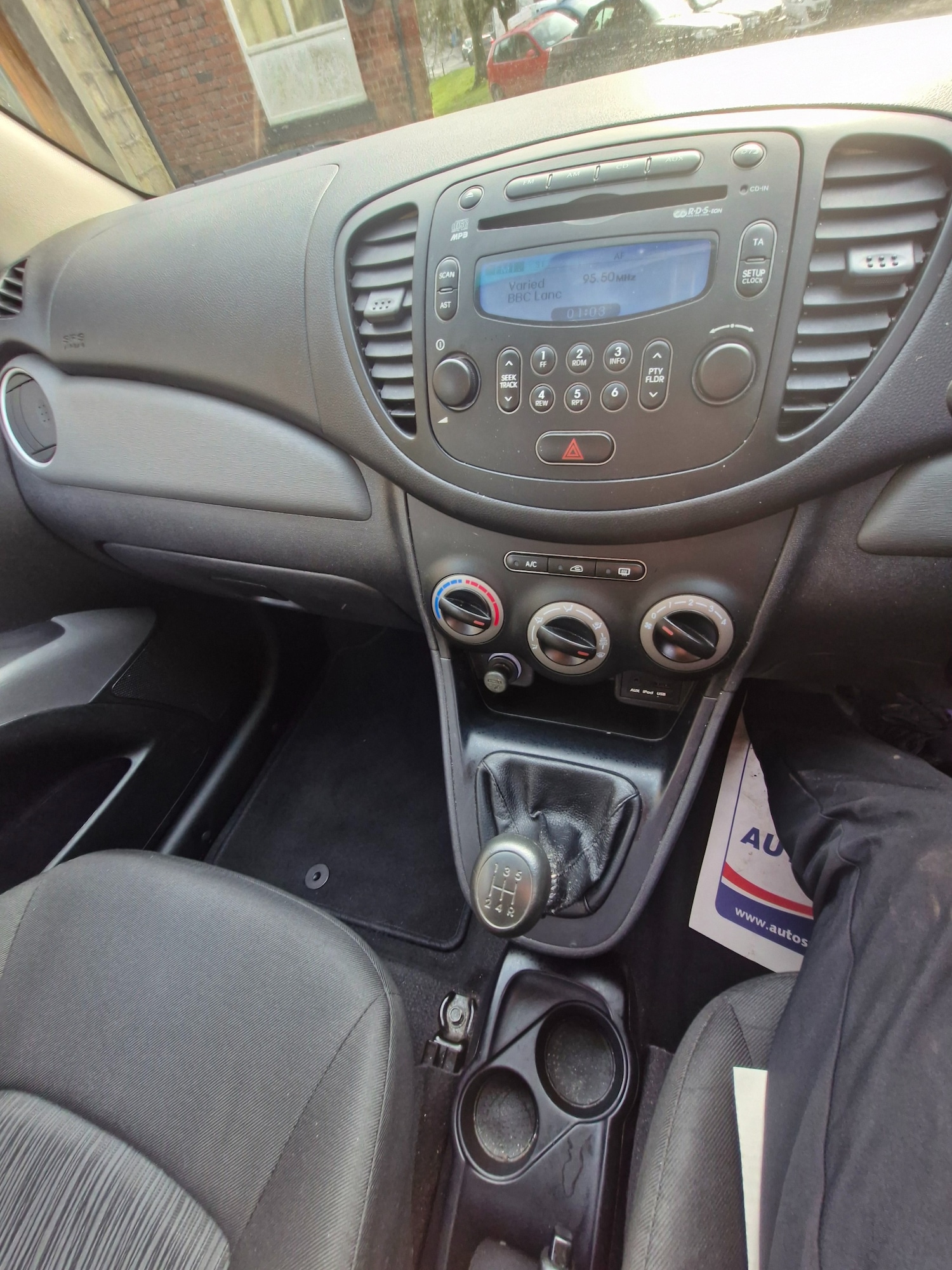 Used Hyundai i10 2012 for sale - 78202248: Photo 13