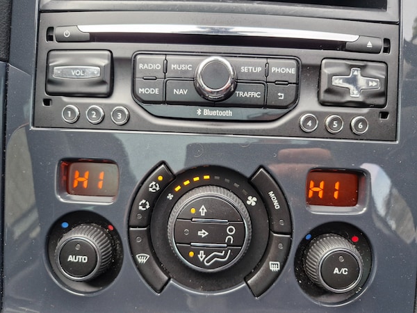 Used Peugeot 3008 2016 for sale - 76275075: Photo 13
