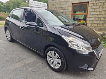 Used Peugeot 208 2014 for sale - 75535737: Photo