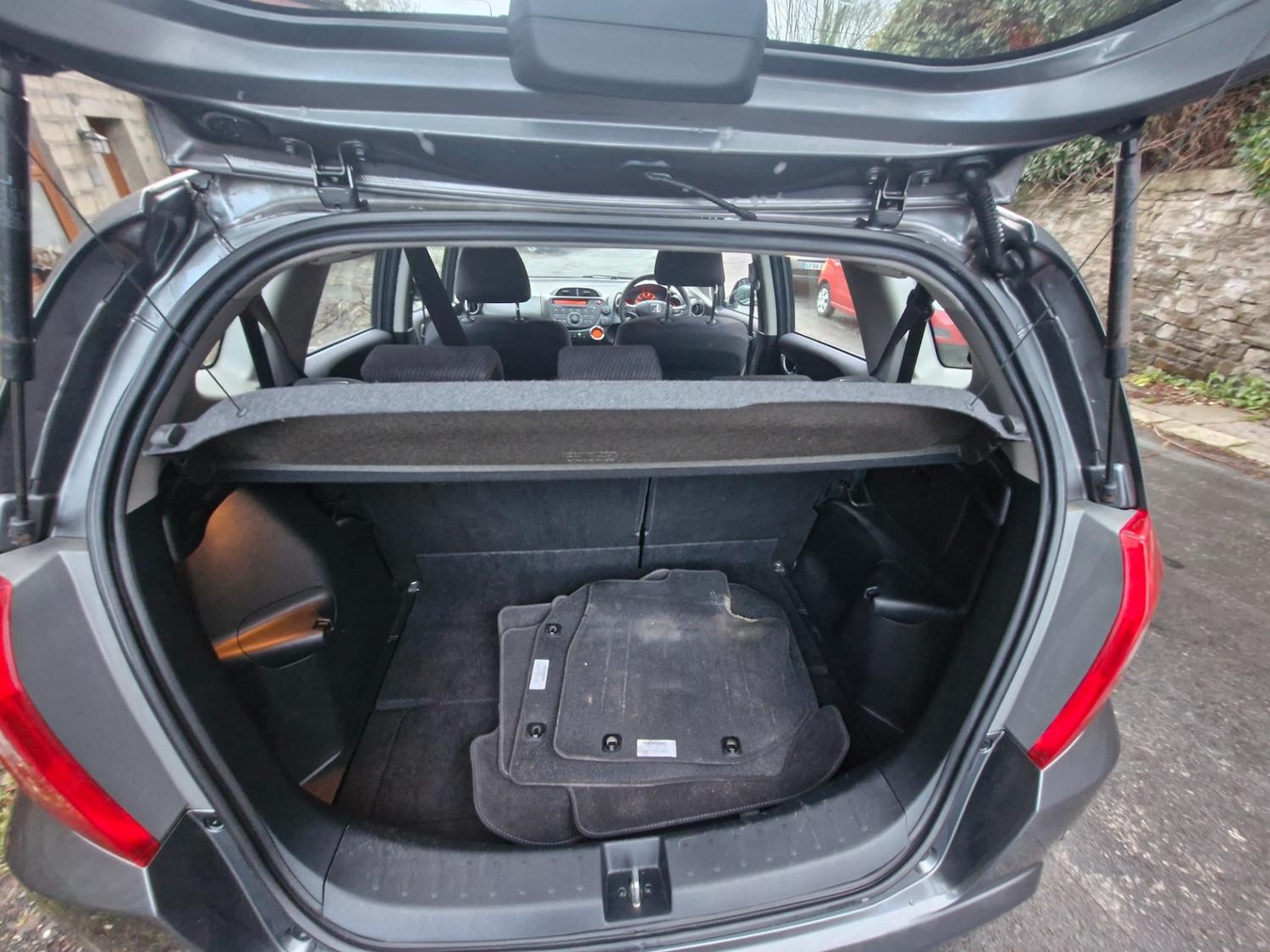 Used Honda Jazz 2011 for sale - 76894876: Photo 11