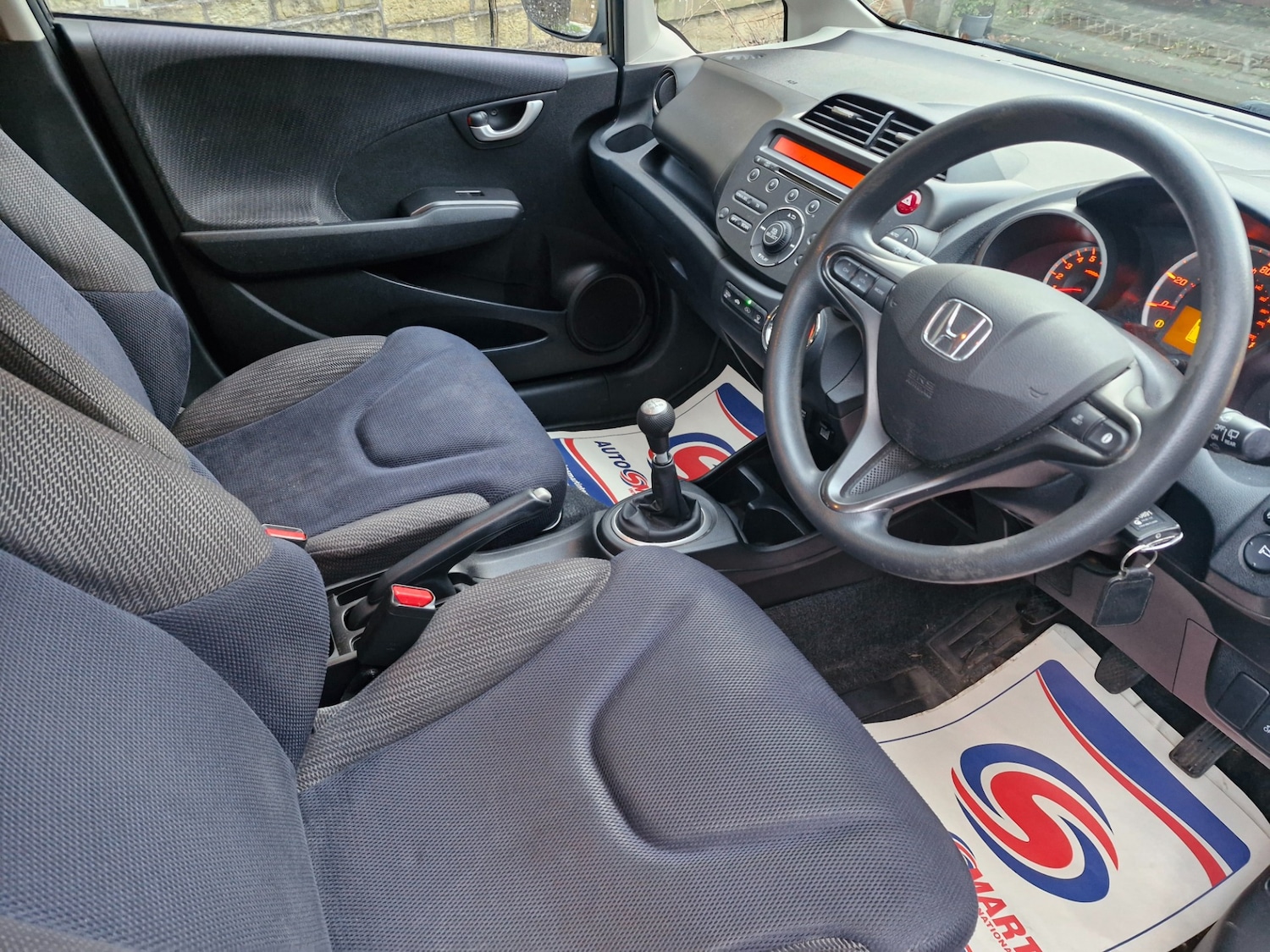 Used Honda Jazz 2011 for sale - 76894876: Photo 7