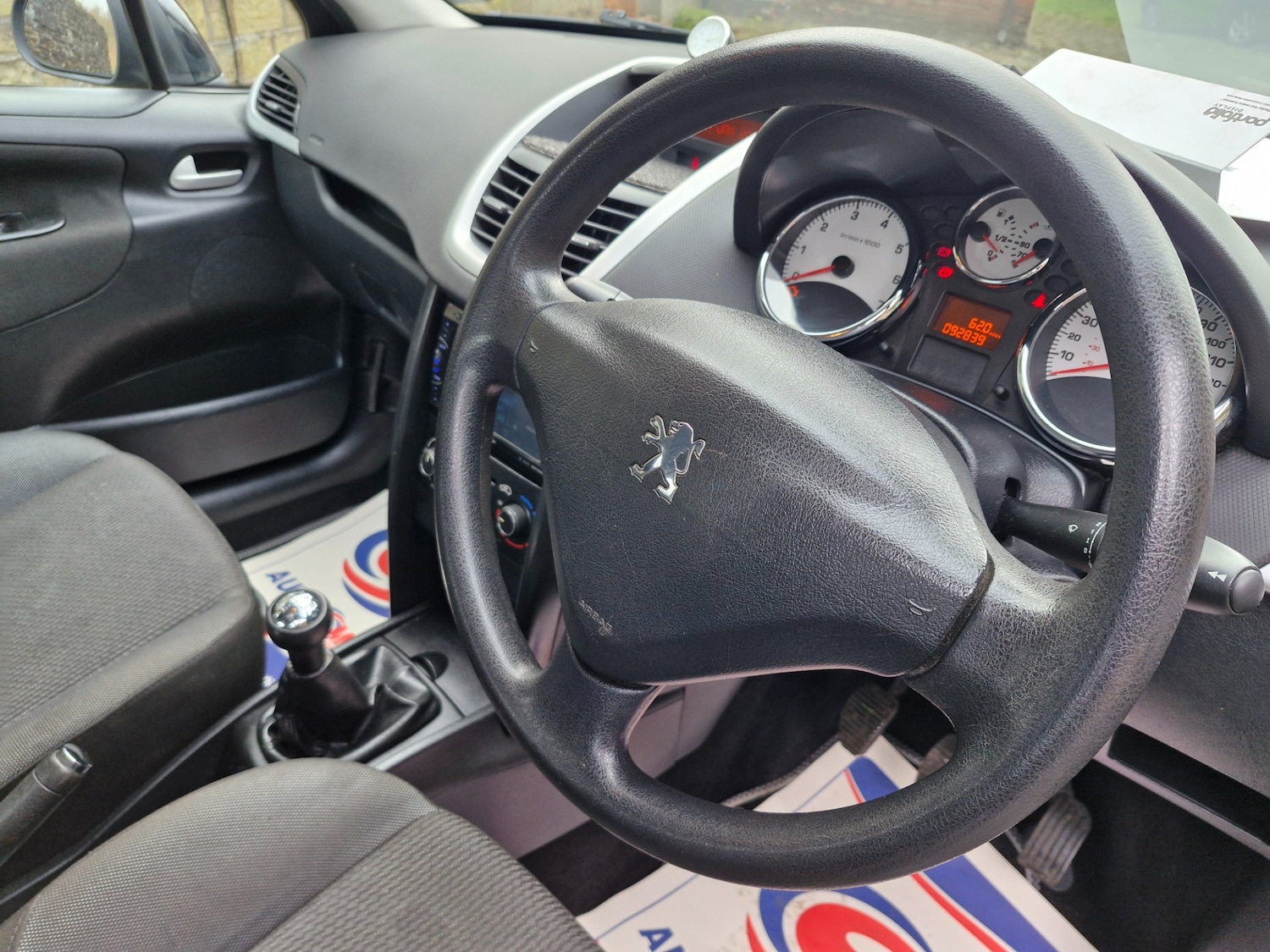 Used Peugeot 207 2010 for sale - 77423824: Photo 10