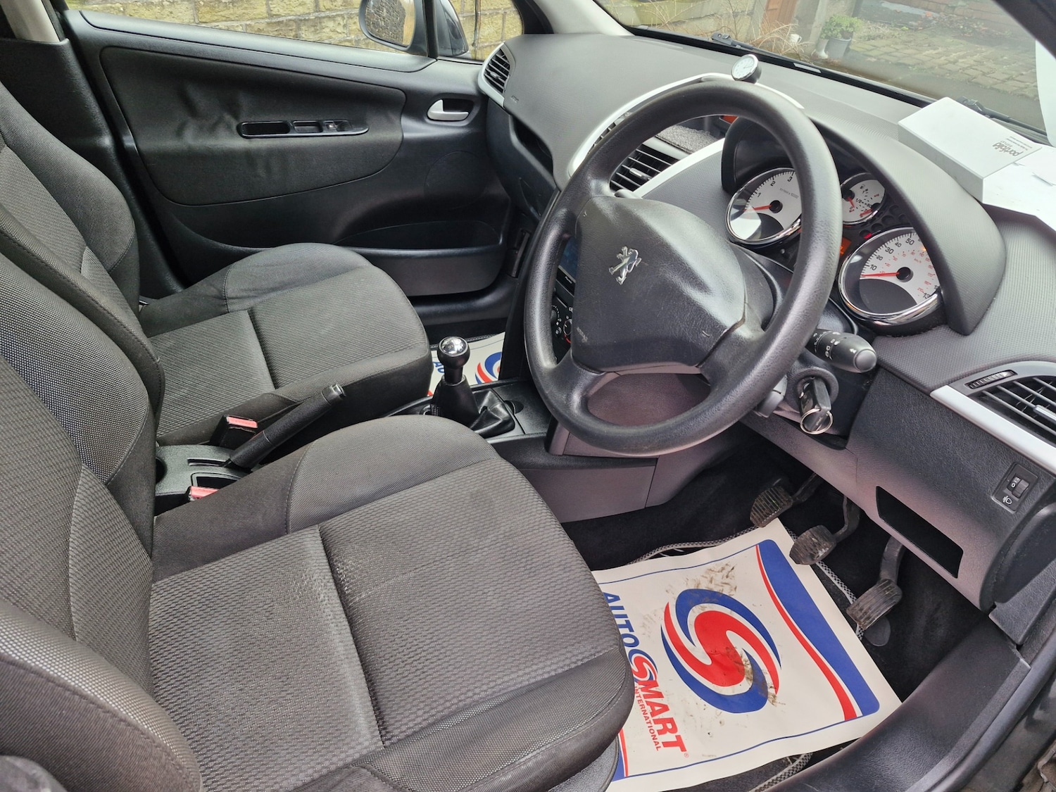 Used Peugeot 207 2010 for sale - 77423824: Photo 9