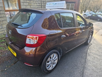 Used Dacia Sandero 2016 for sale - 76894883: Photo