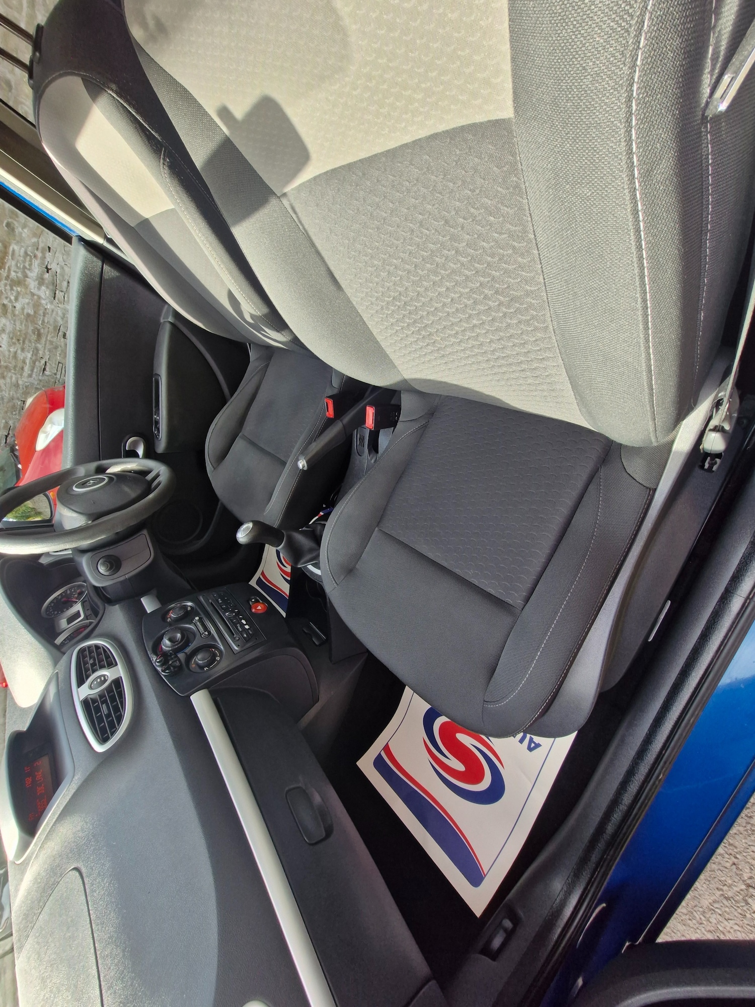 Used Renault Clio 2010 for sale - 78202203: Photo 13