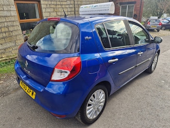 Used Renault Clio 2010 for sale - 78202203: Photo