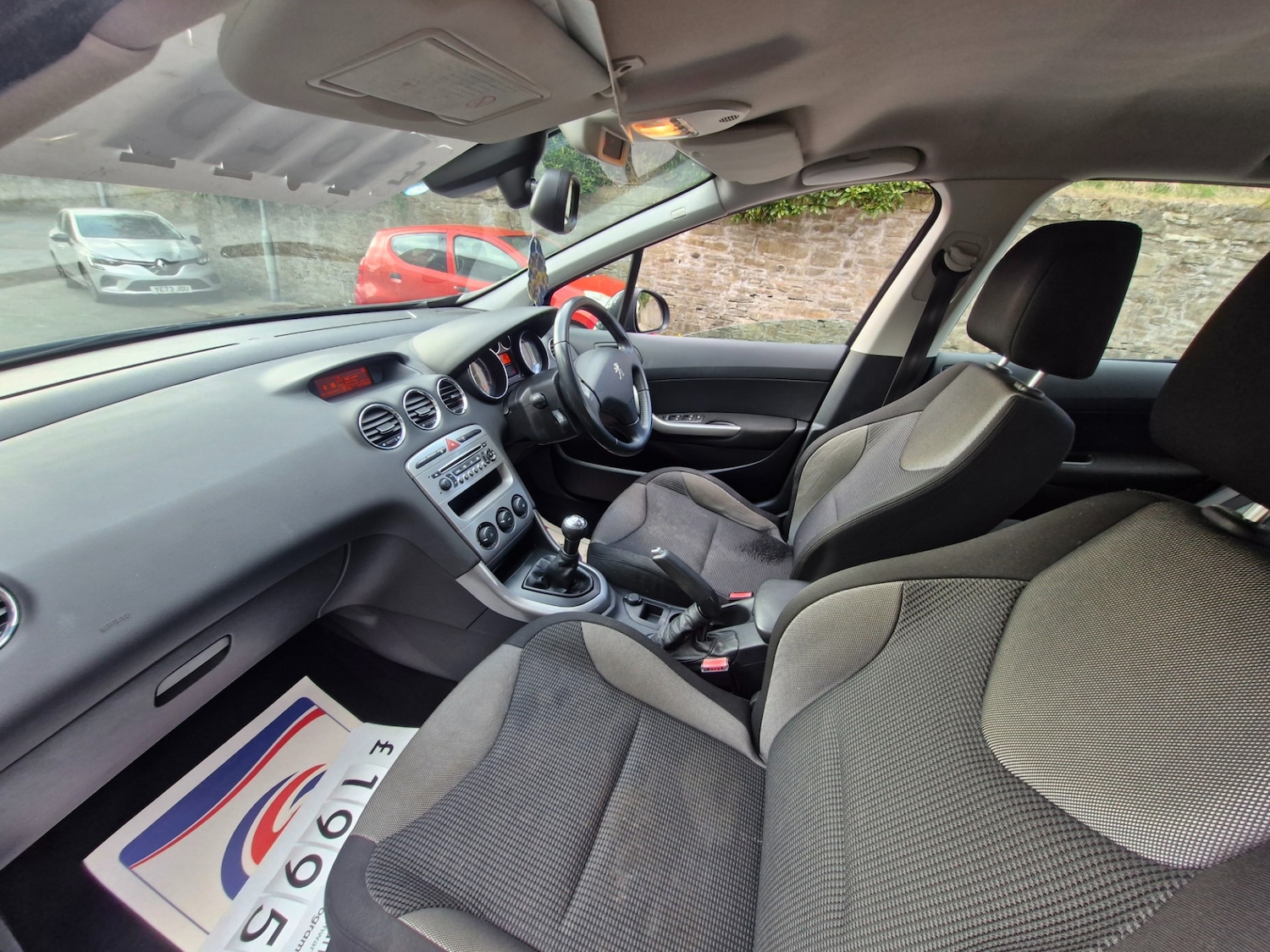 Used Peugeot 308 2011 for sale - 78202165: Photo 12