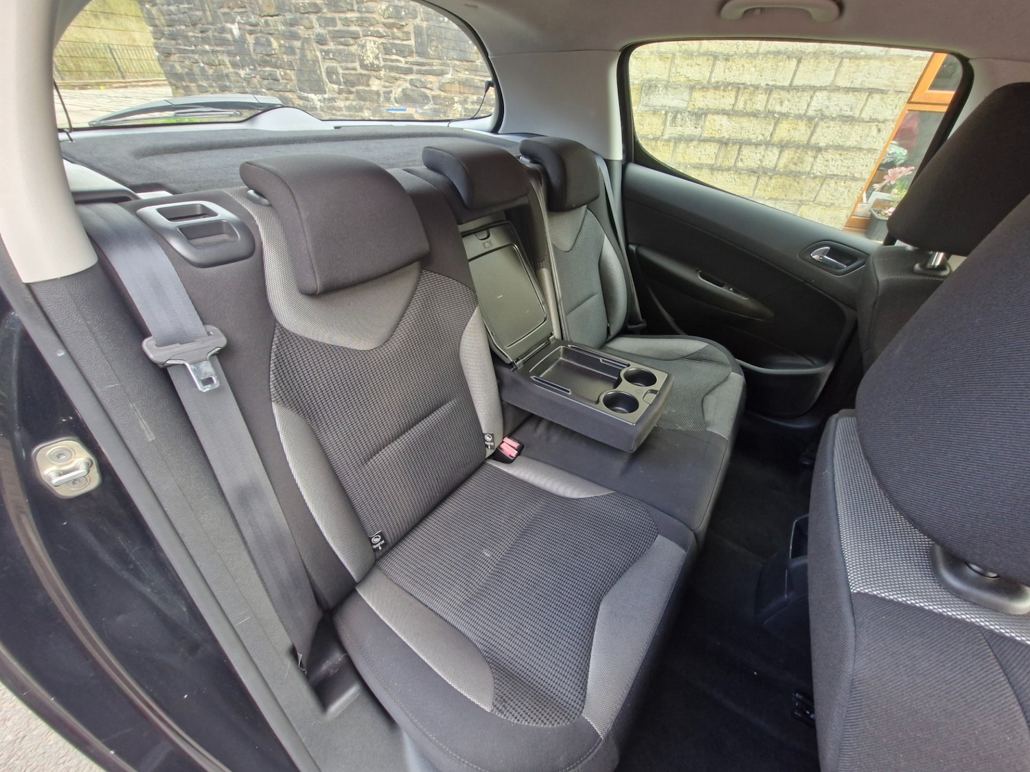 Used Peugeot 308 2011 for sale - 78202165: Photo 9