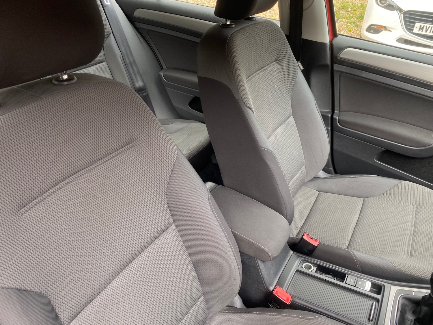 Used Volkswagen Golf 2015 for sale - 76650455: Photo 28