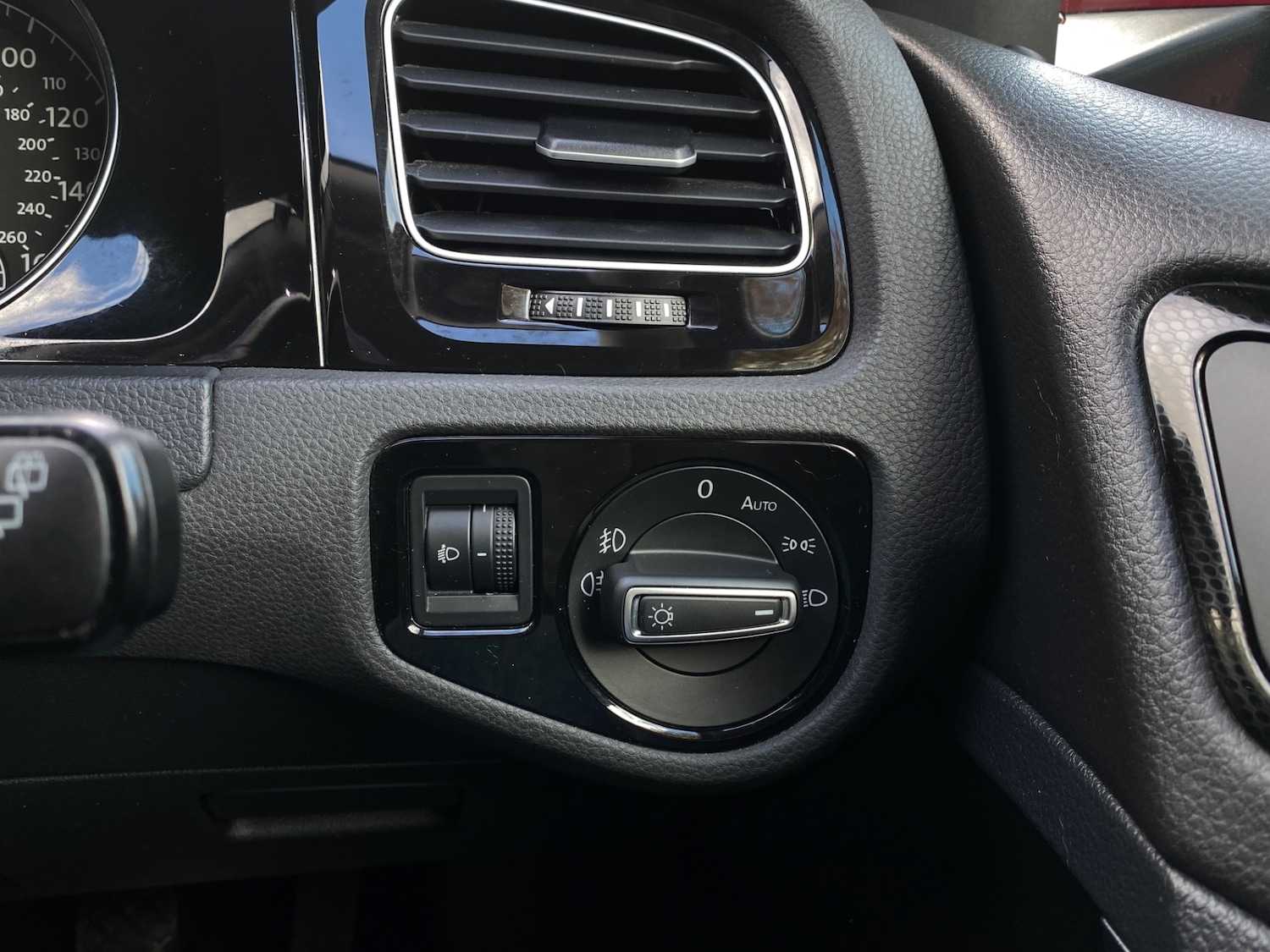 Used Volkswagen Golf 2015 for sale - 76652263: Photo 24