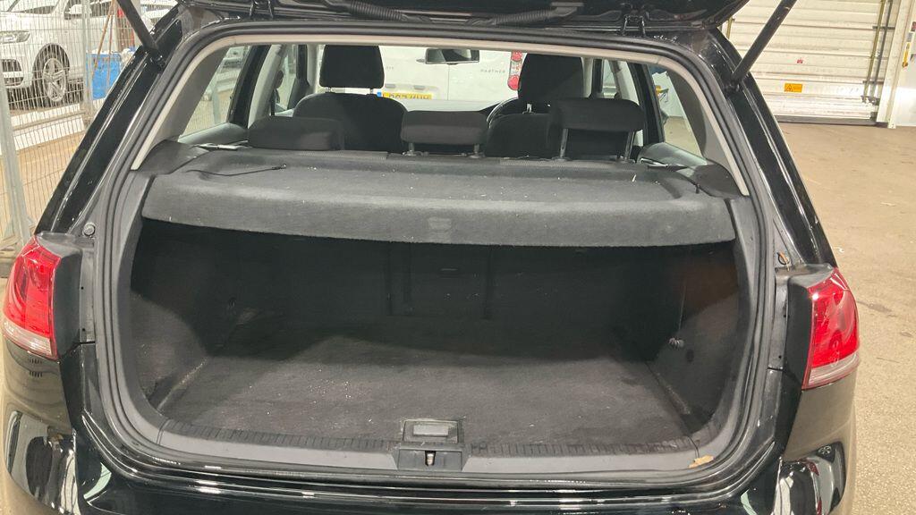 Used Volkswagen Golf 2013 for sale - 77449881: Photo 7