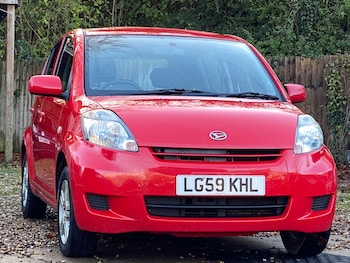 Used Daihatsu Sirion 2010 for sale - 77449865: Photo