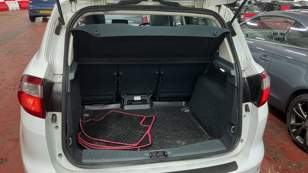 Used Ford C-Max 2015 for sale - 76652756: Photo 8