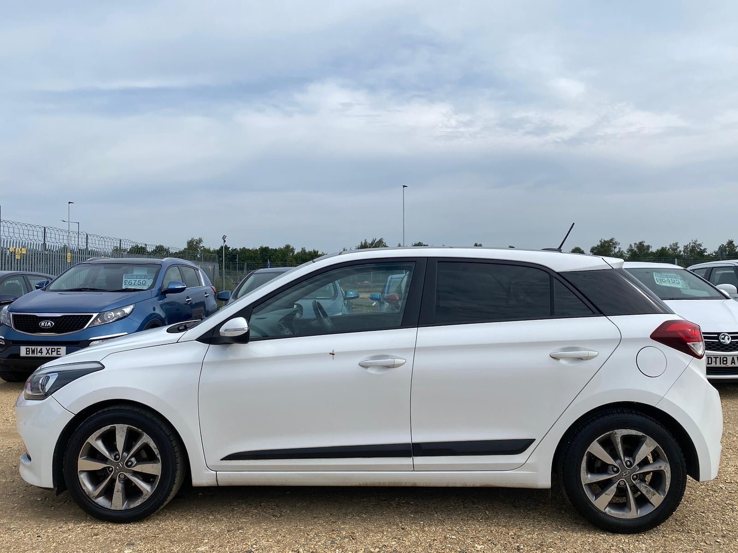 Used Hyundai i20 2015 for sale - 76626574: Photo 13