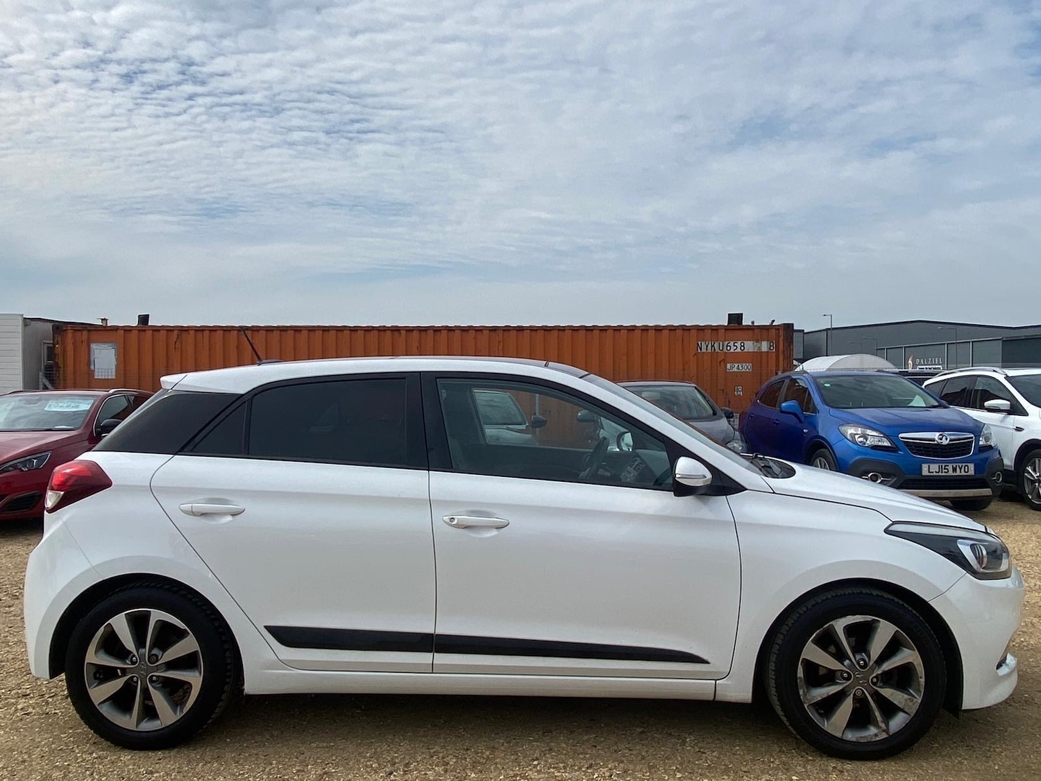 Used Hyundai i20 2015 for sale - 76626574: Photo 14