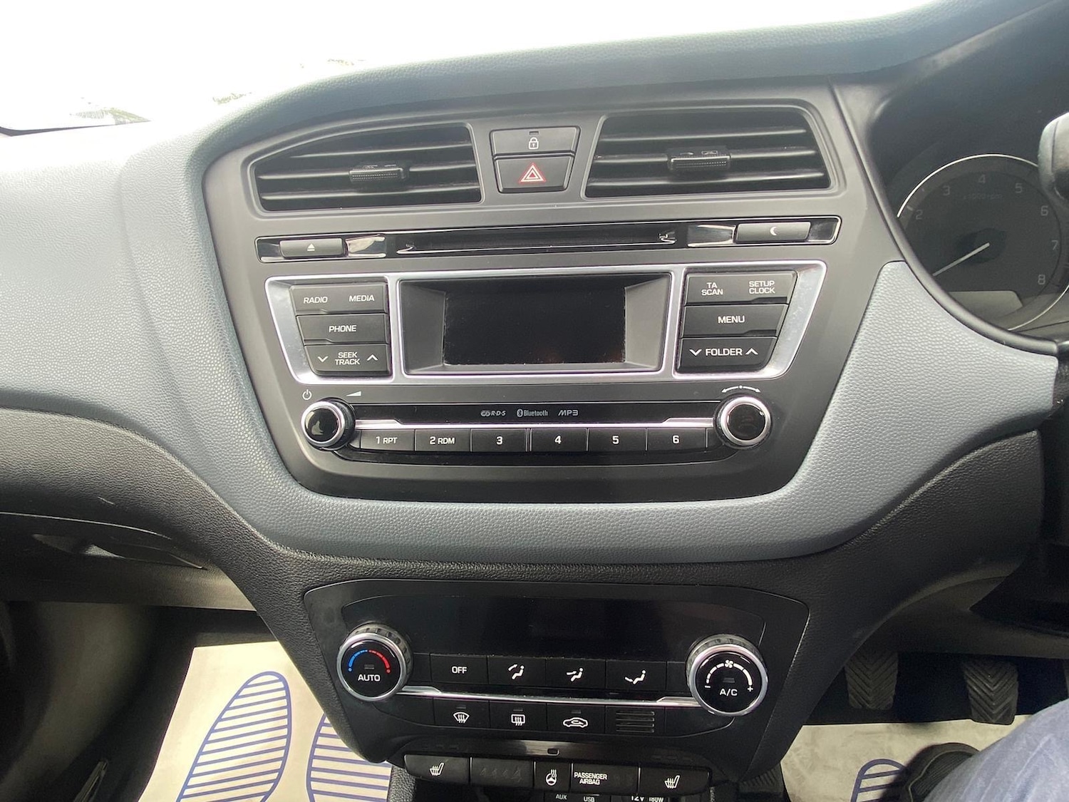 Used Hyundai i20 2015 for sale - 76626574: Photo 36