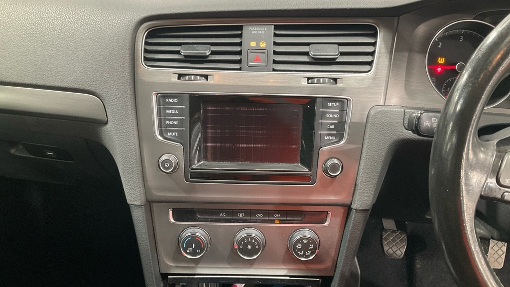 Used Volkswagen Golf 2013 for sale - 76652295: Photo 11