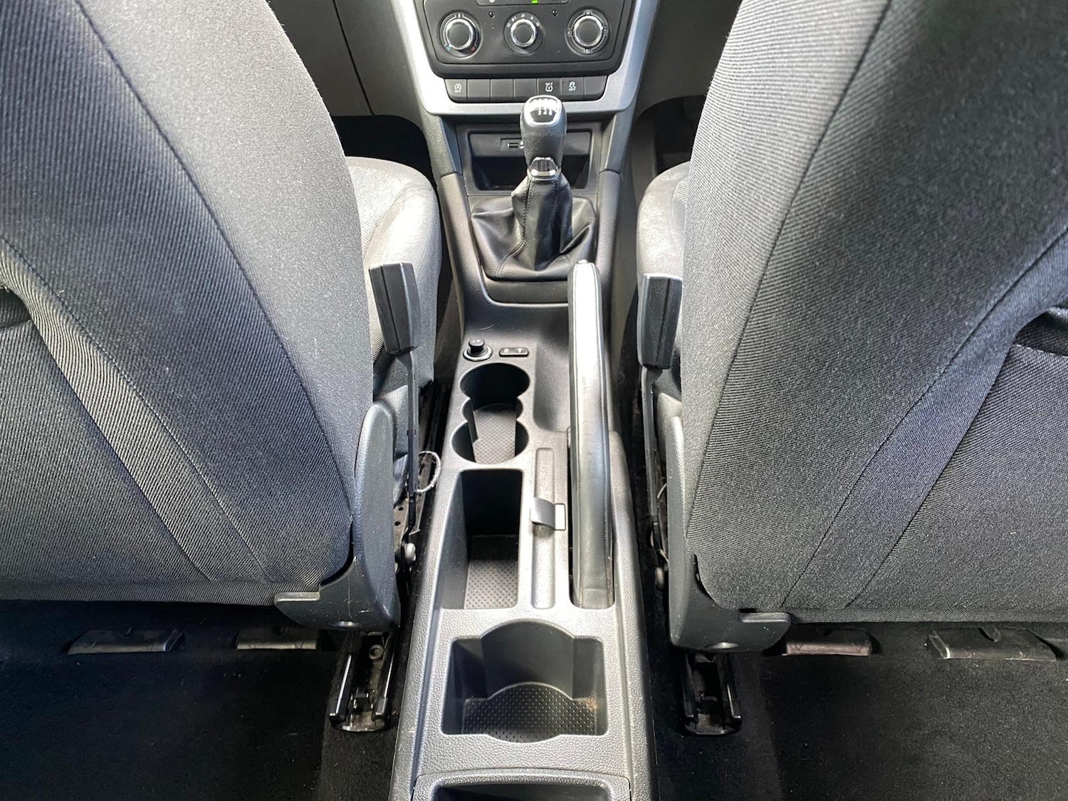 Used Skoda Yeti 2015 for sale - 77449864: Photo 14