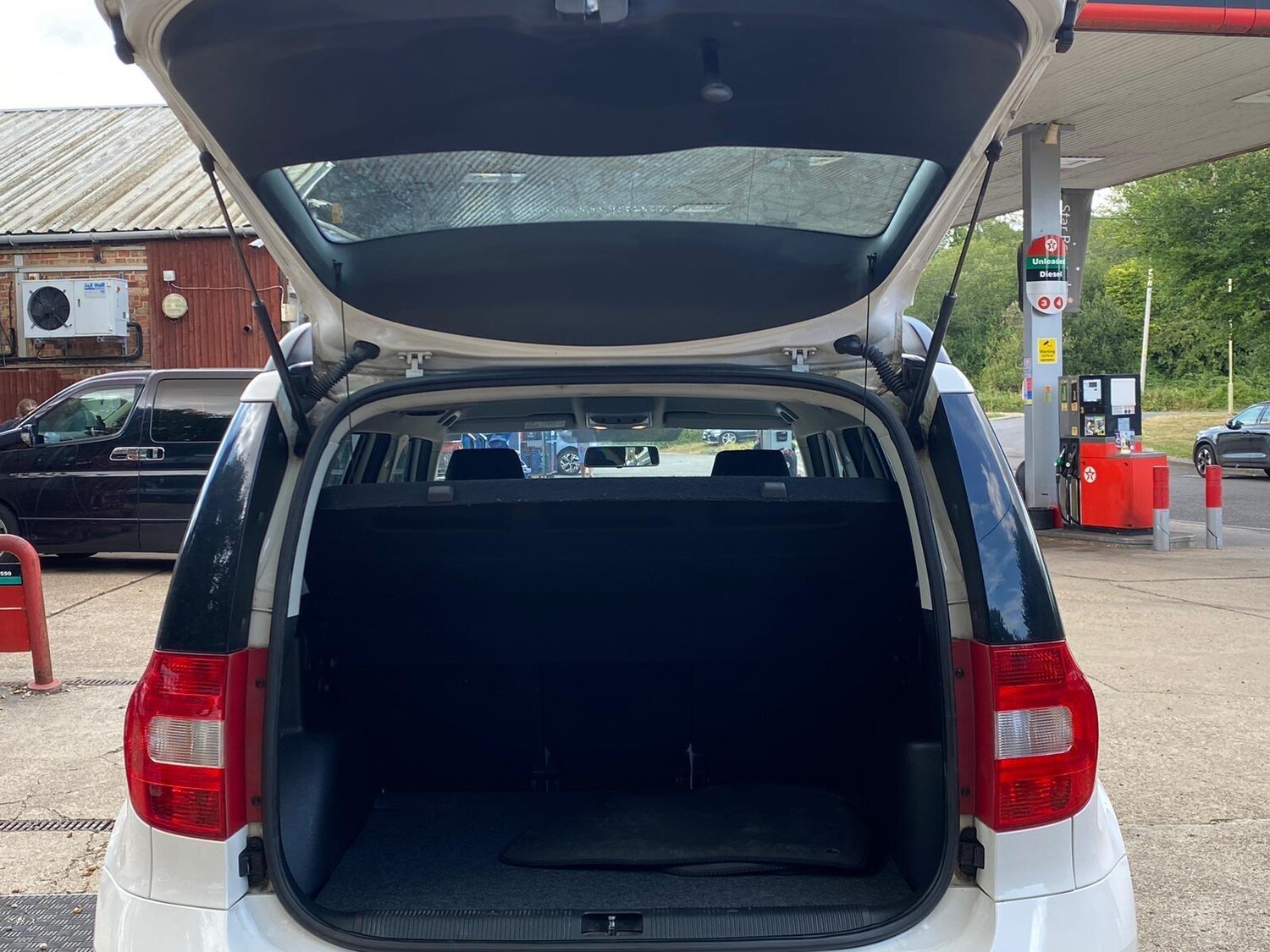 Used Skoda Yeti 2015 for sale - 77449864: Photo 44