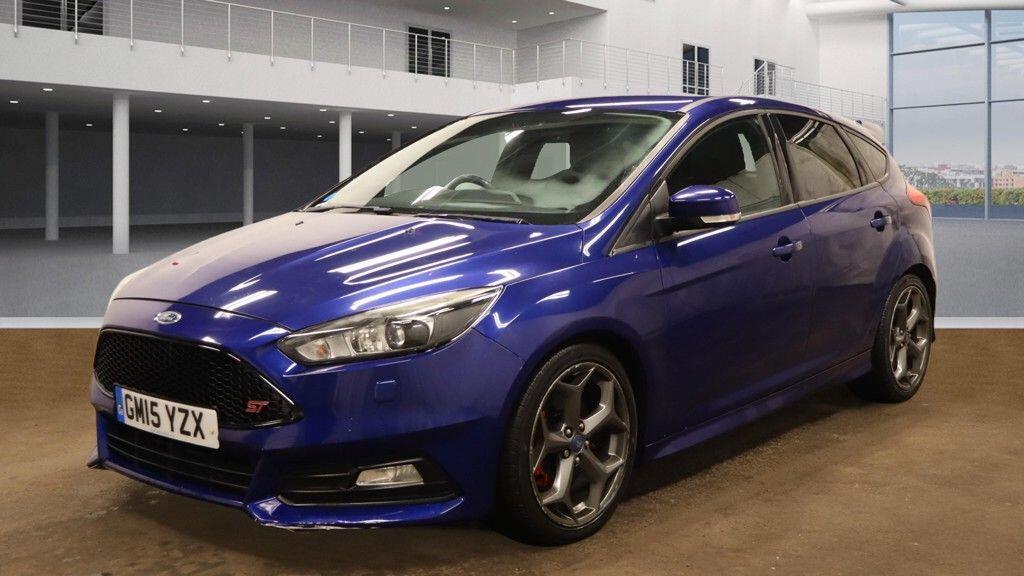 Used Ford Focus 2015 for sale - 77882212: Photo 2