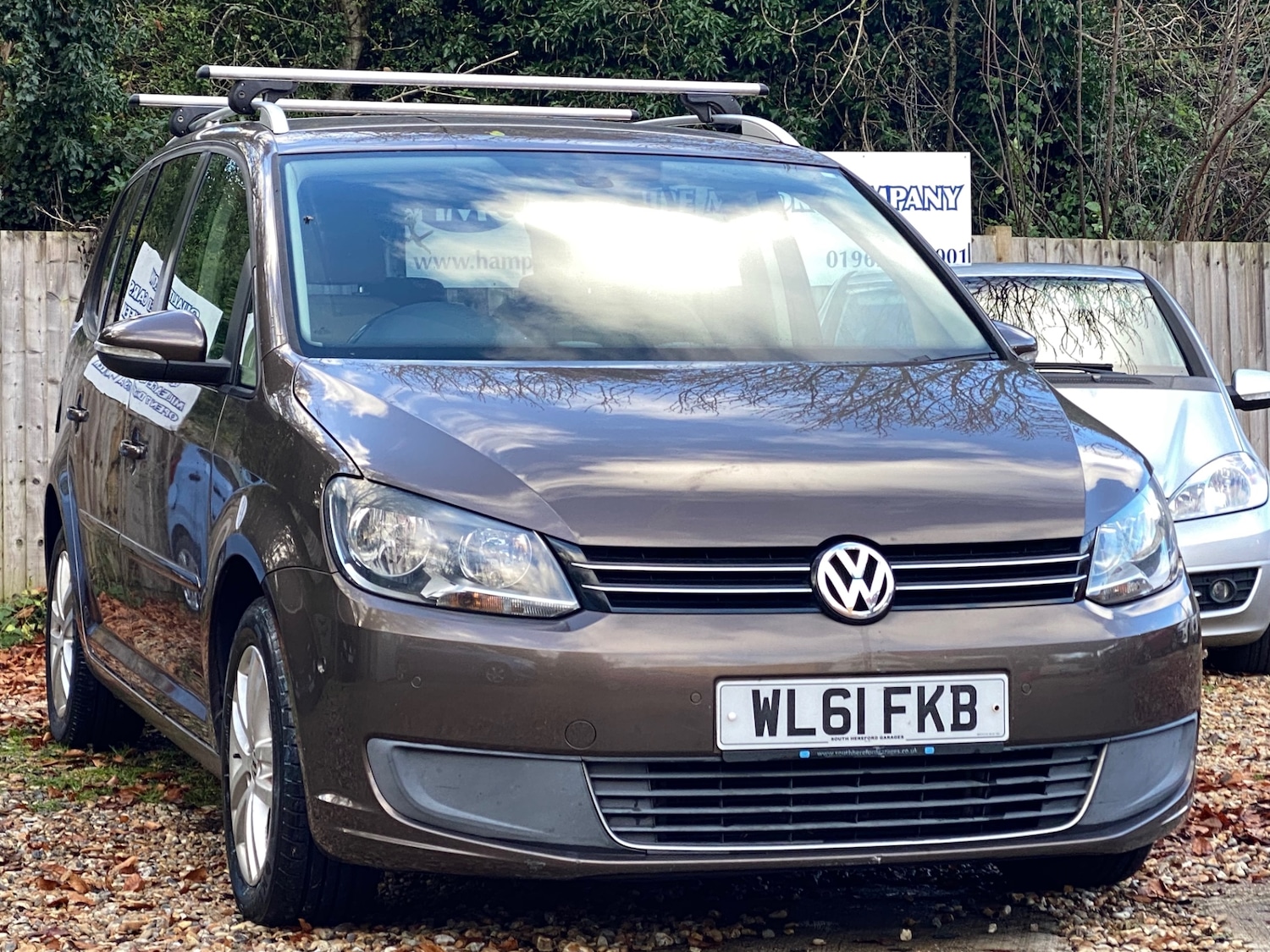 Used Volkswagen Touran 2011 for sale - 76652301: Photo 1