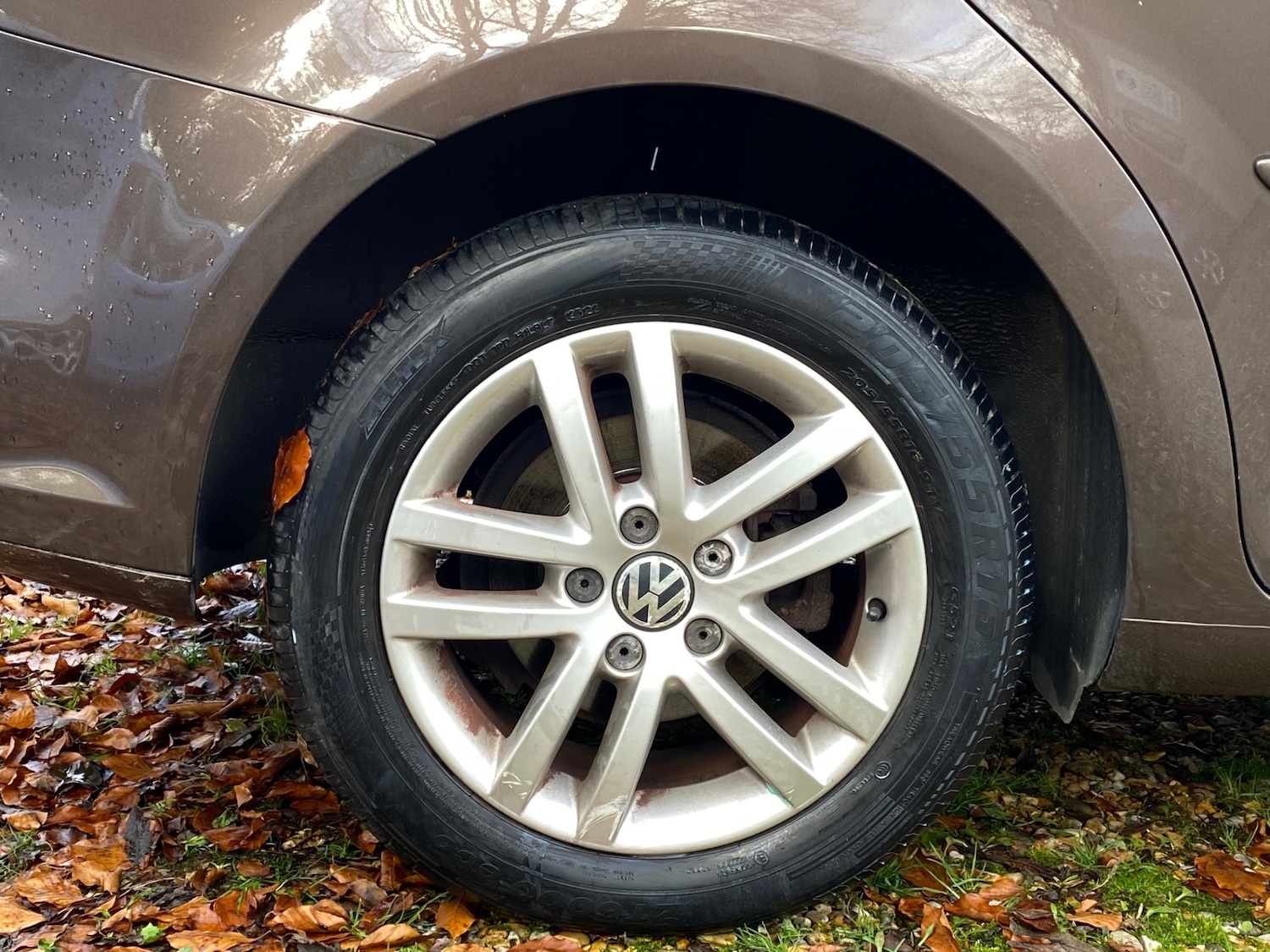 Used Volkswagen Touran 2011 for sale - 76652301: Photo 36