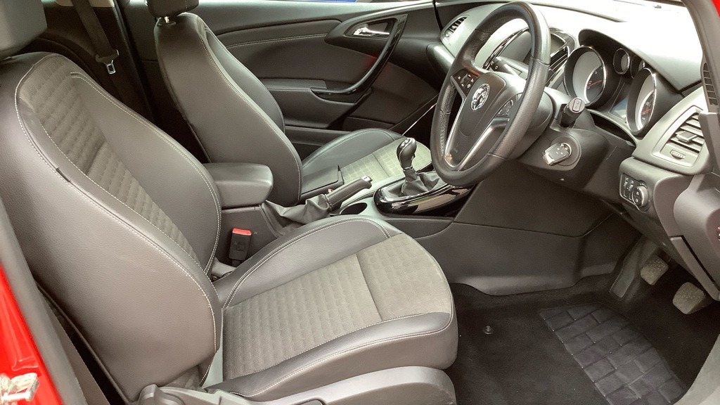 Used Vauxhall Astra GTC 2018 for sale - 76652768: Photo 9