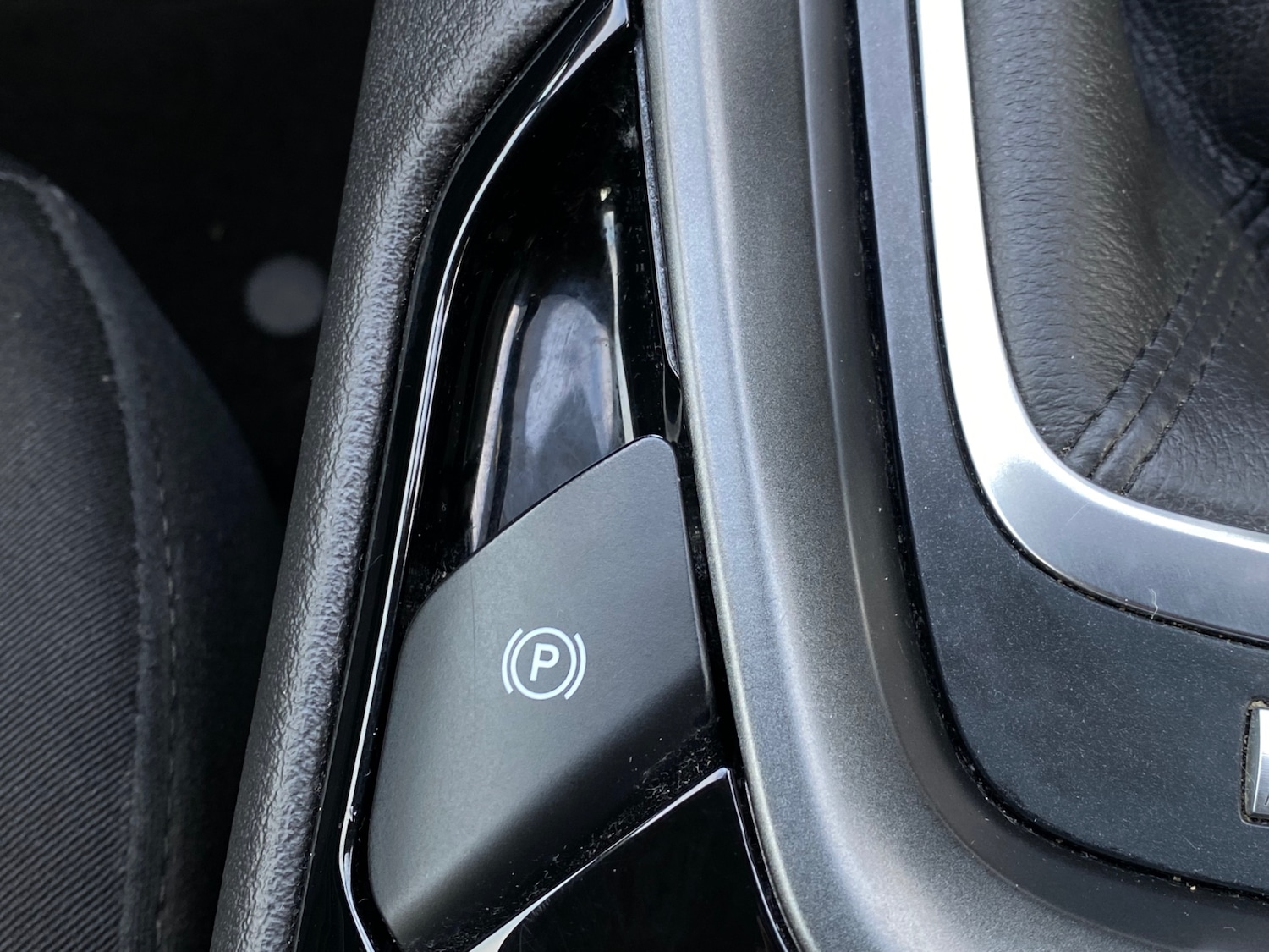 Used Ford Mondeo 2015 for sale - 76652743: Photo 11