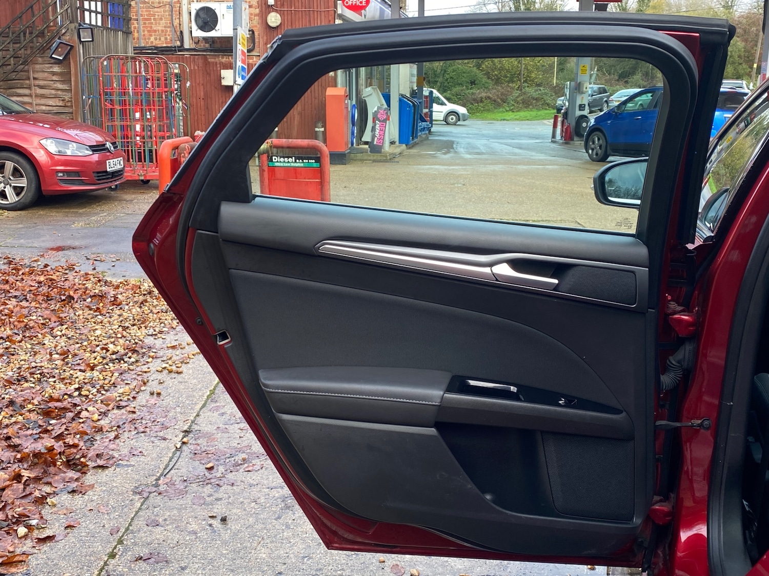 Used Ford Mondeo 2015 for sale - 76652743: Photo 27