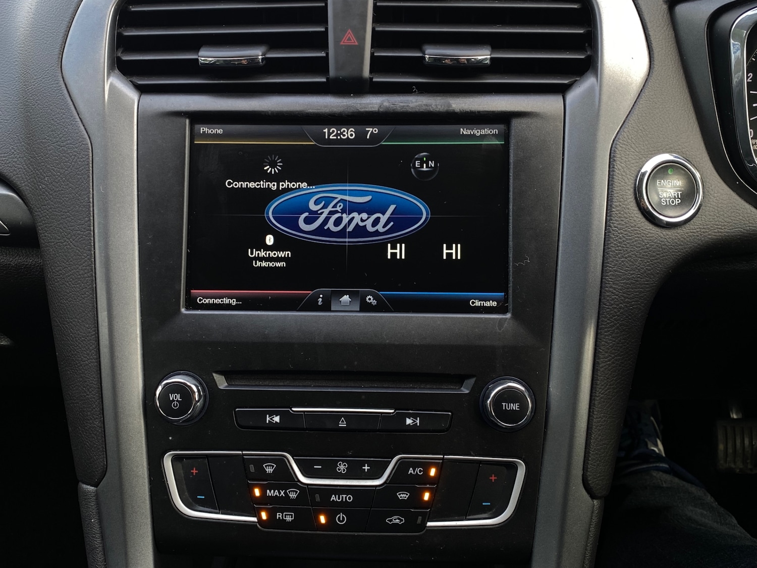 Used Ford Mondeo 2015 for sale - 76652743: Photo 8