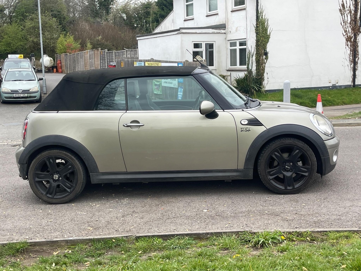 Used MINI Convertible for sale - 78135767: Photo 12