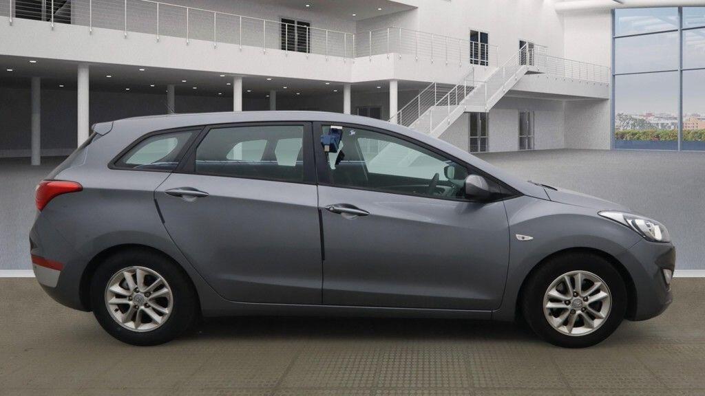 Used Hyundai i30 2012 for sale - 77510173: Photo 5