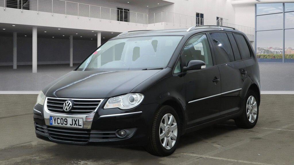Used Volkswagen Touran 2009 for sale - 77478759: Photo 2