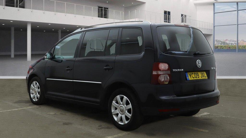 Used Volkswagen Touran 2009 for sale - 77478759: Photo 3