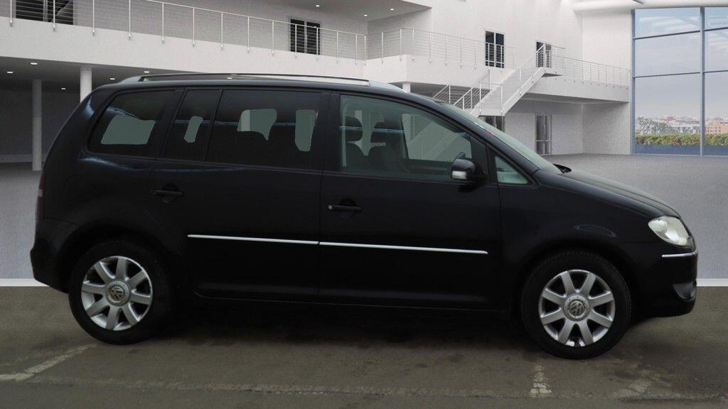 Used Volkswagen Touran 2009 for sale - 77478759: Photo 5