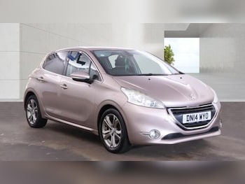 Used Peugeot 208 2014 for sale - 79497202: Photo