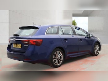 Used Toyota Avensis 2015 for sale - 78492708: Photo