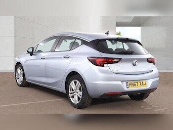 Used Vauxhall Astra 2017 for sale - 78127523: Photo