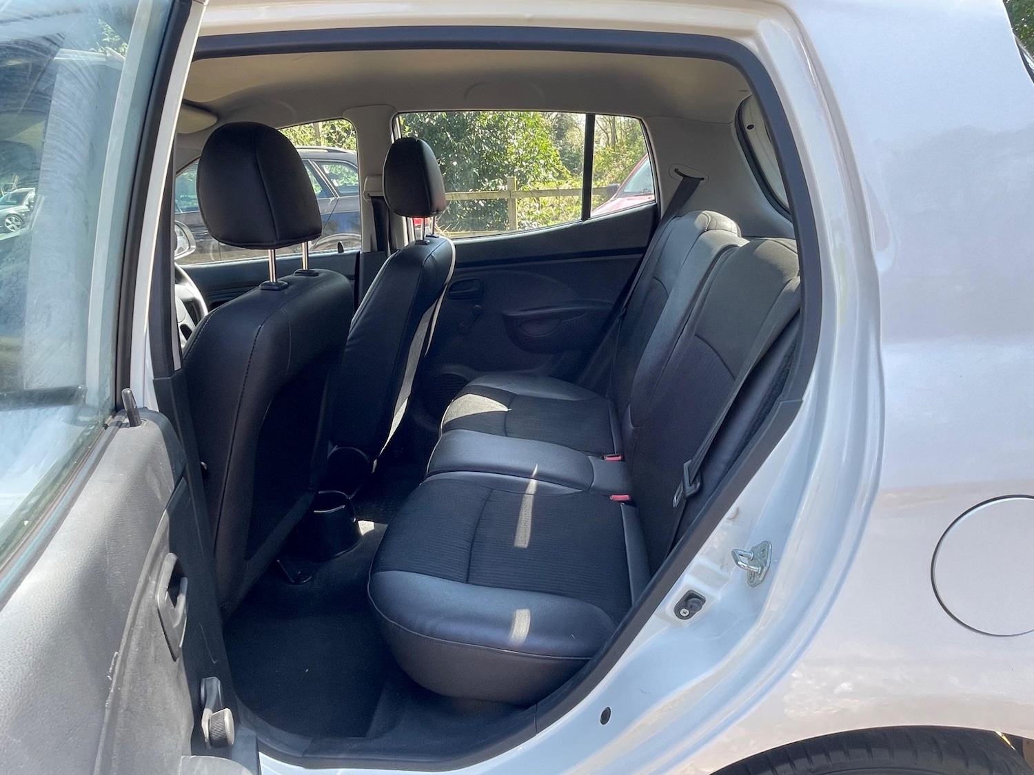 Used Kia Picanto 2010 for sale - 77460033: Photo 8