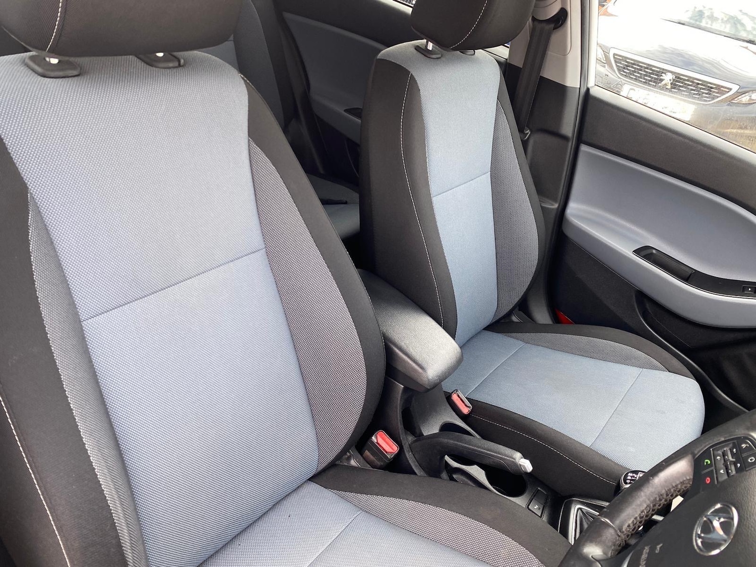 Used Ford Fiesta 2009 for sale - 76652826: Photo 8