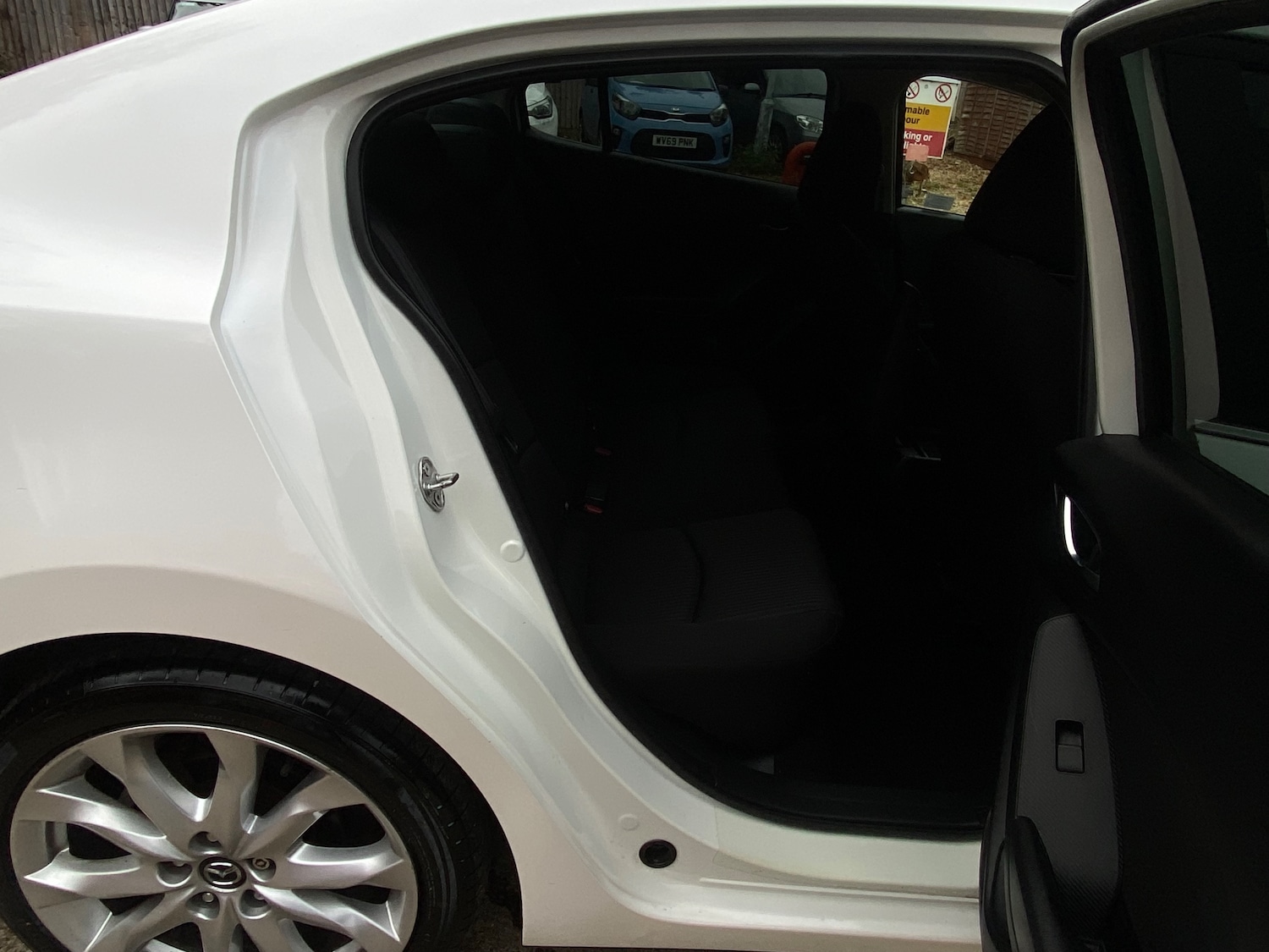 Used Mazda Mazda3 2015 for sale - 77449861: Photo 28