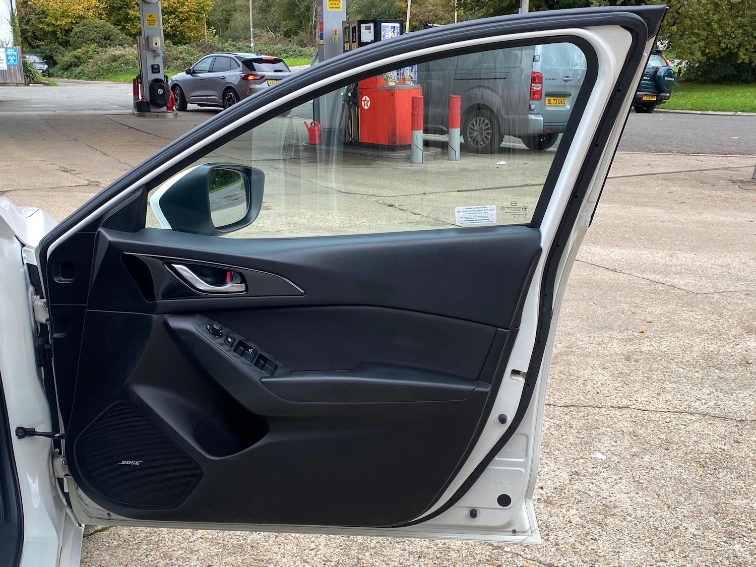 Used Mazda Mazda3 2015 for sale - 77449861: Photo 33