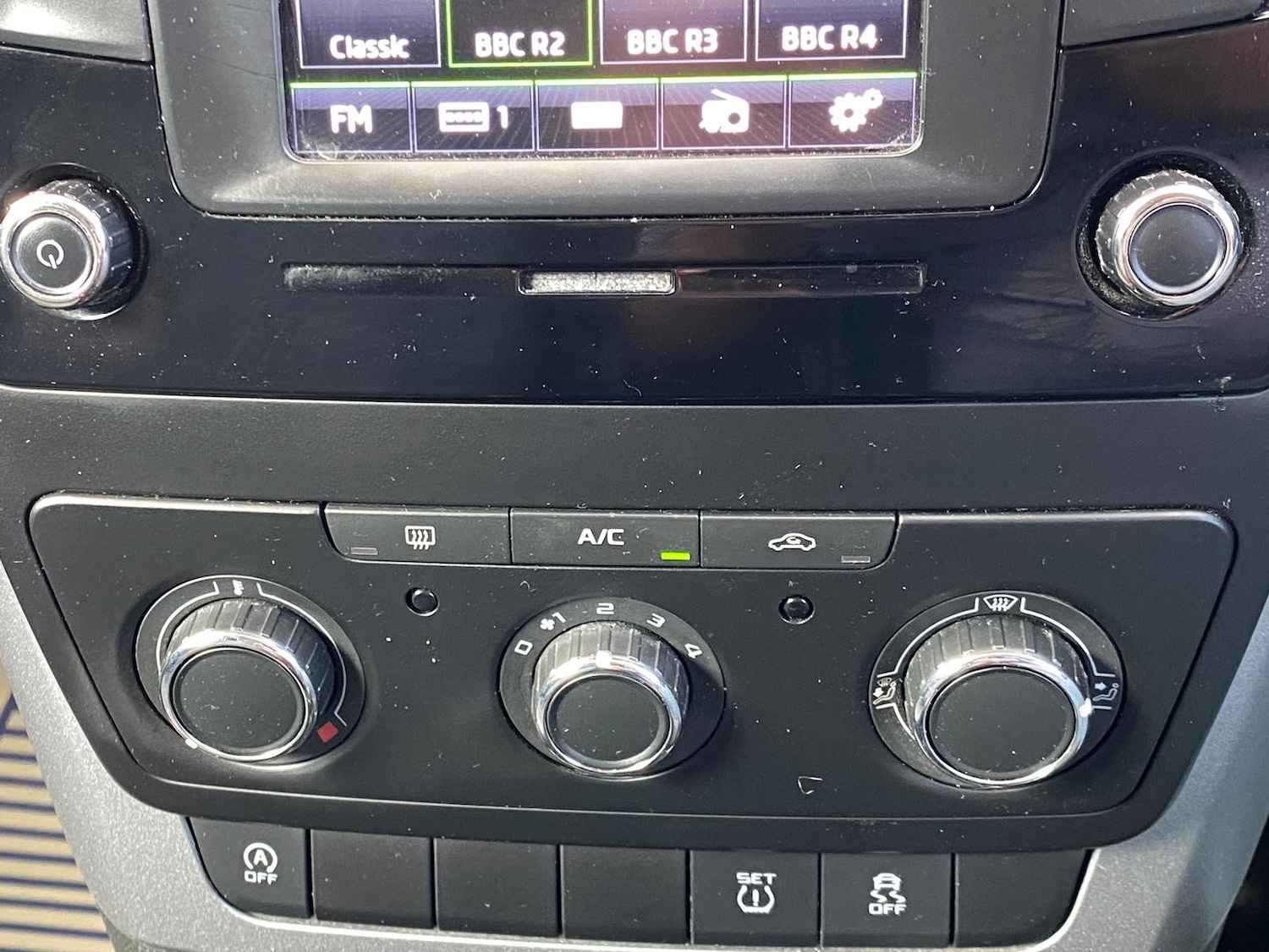 Used Skoda Yeti 2015 for sale - 77449863: Photo 45