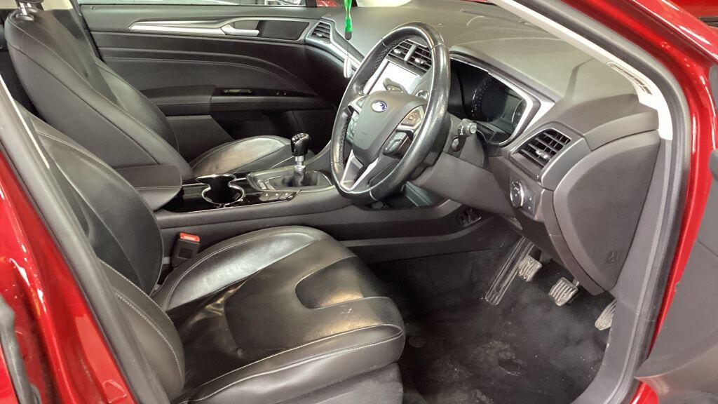 Used Ford Mondeo 2016 for sale - 77585607: Photo 2