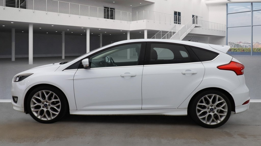 Used Ford Focus 2015 for sale - 76905093: Photo 6