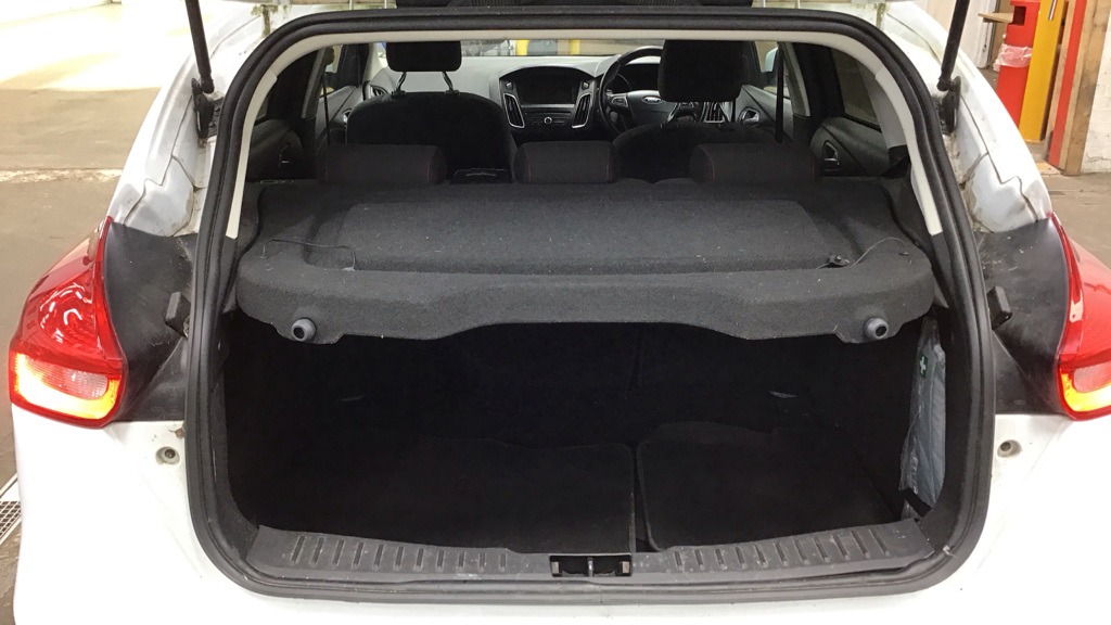 Used Ford Focus 2015 for sale - 76905093: Photo 7