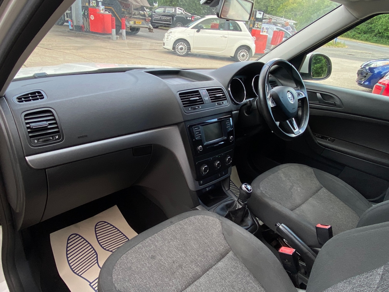 Used Skoda Yeti 2015 for sale - 76652285: Photo 14