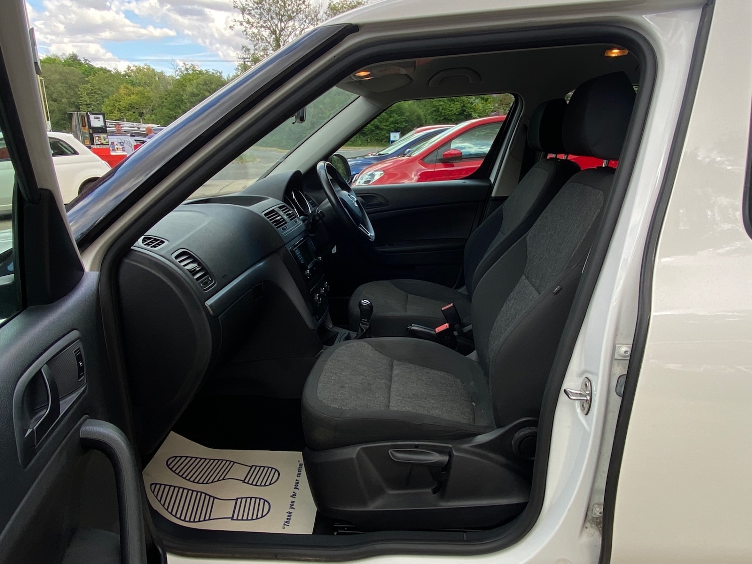 Used Skoda Yeti 2015 for sale - 76652285: Photo 15