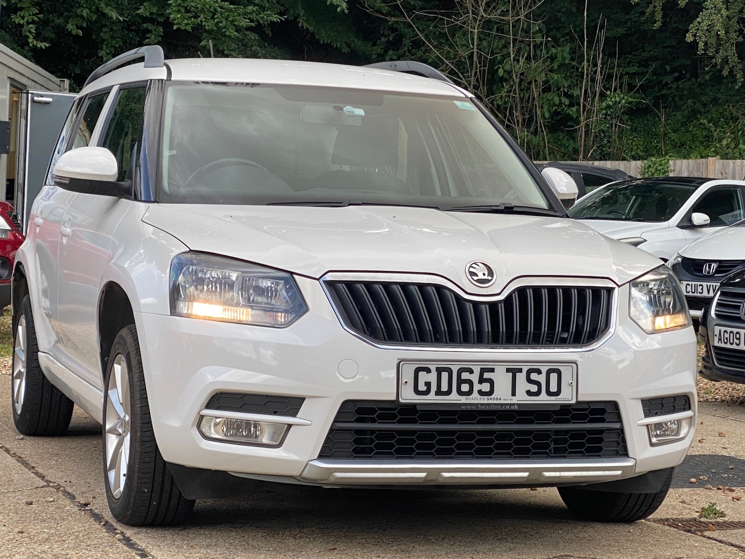 Used Skoda Yeti 2015 for sale - 76652285: Photo 2