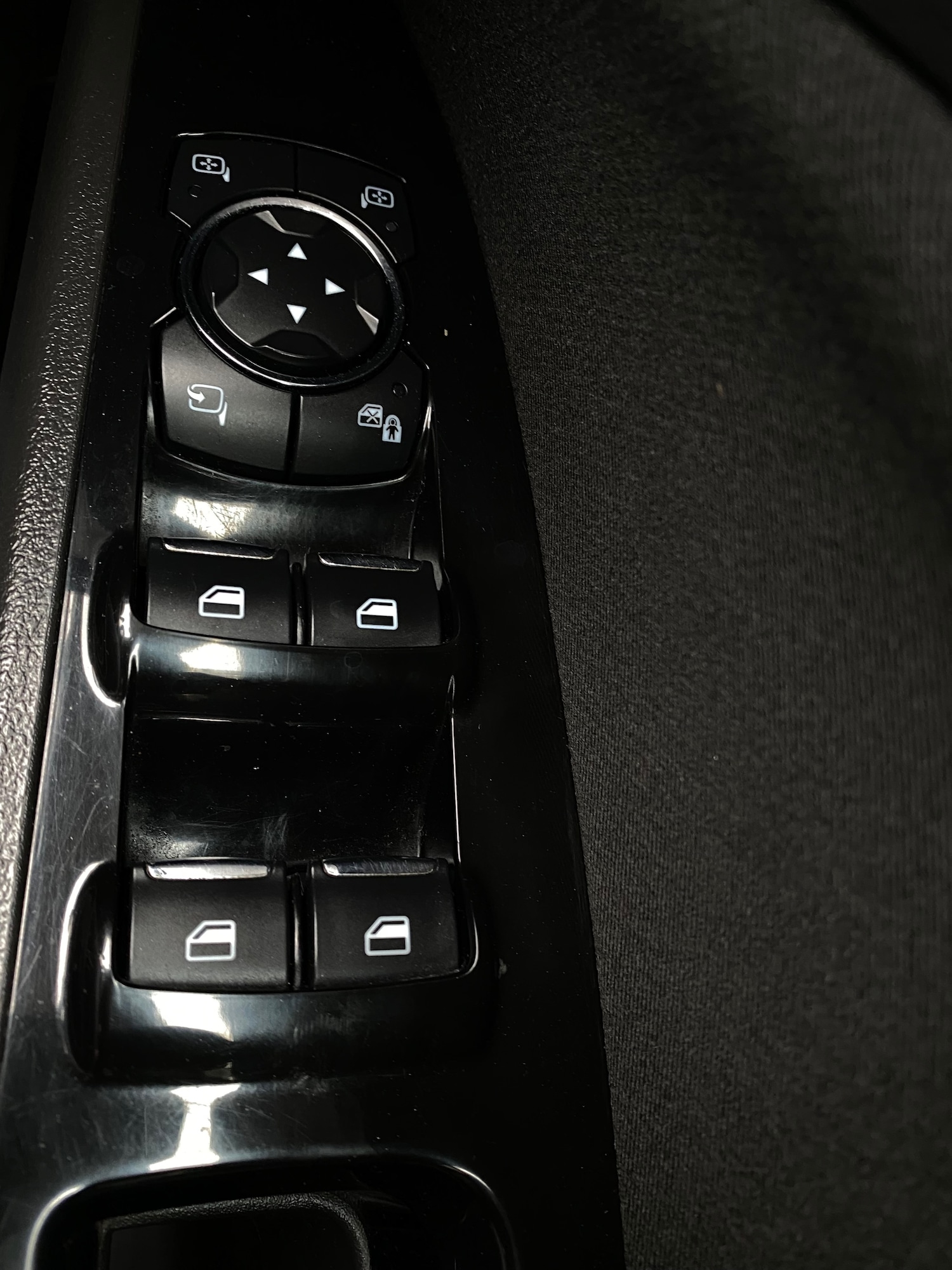 Used Ford Mondeo 2017 for sale - 76652758: Photo 35